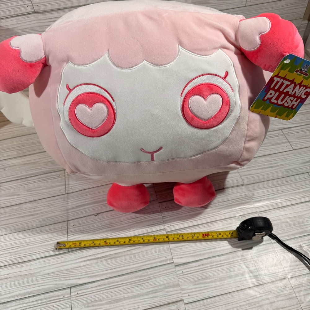 Big Games Pet Simulator Titanic Valentine Lamb Plush Pink Heart Eyes 14 Inch - Picture 2 of 9